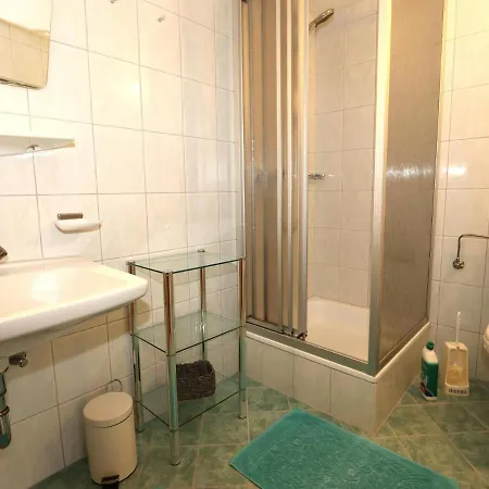 Huber Apartment *